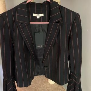 ~NEW WITH TAG~ CROP BLAZER with STRIPE